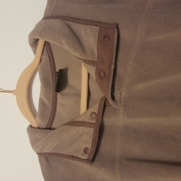 Ladies Button Snapneck Fleece Pullover. - Picture 6 of 6